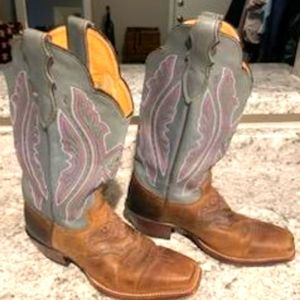 Justin's Western Boots (pink threads)